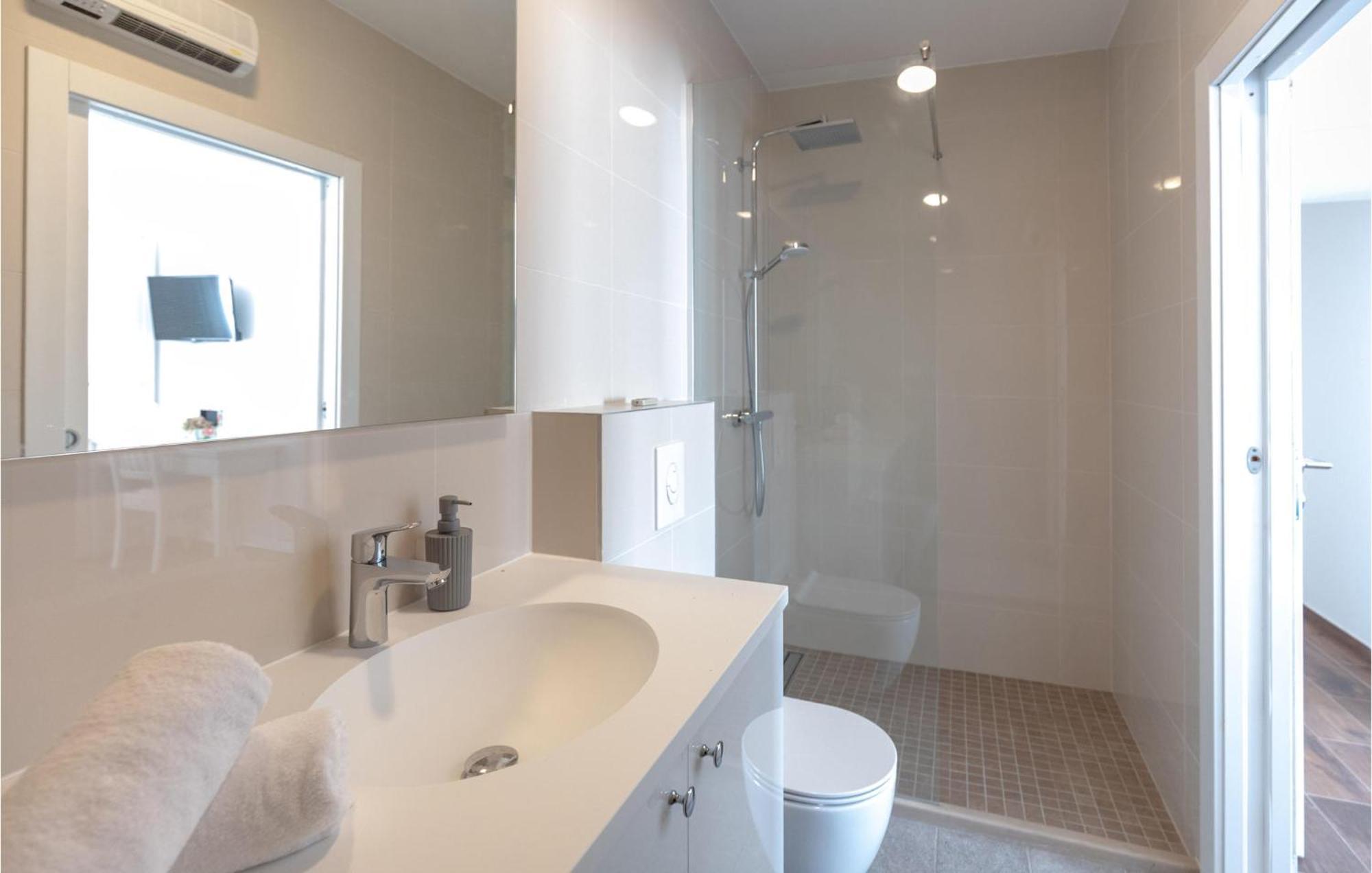 Lovely Home In Klek With House A Panoramic View 외부 사진