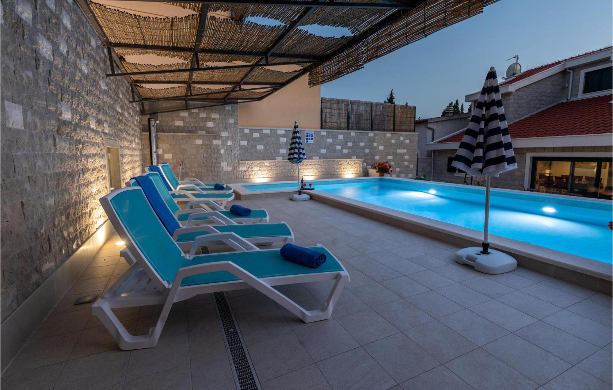 Lovely Home In Klek With House A Panoramic View 외부 사진
